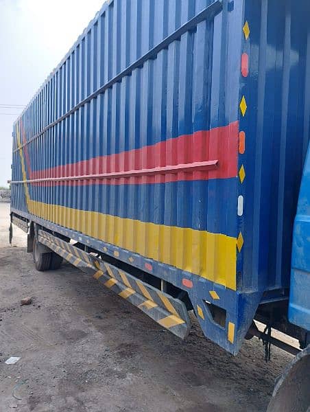 master 3300 2007 32 ft container 3