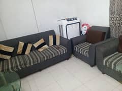 5 seater sofa  (23000) urgent shift kerna hy