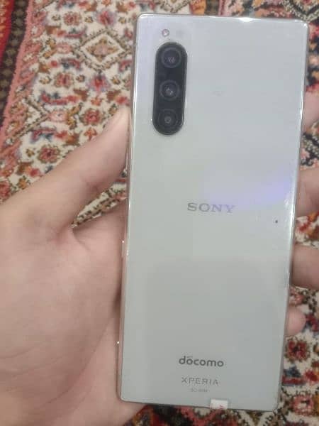 Sony Xperia 5 0