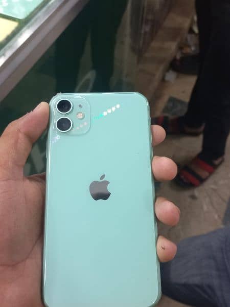 iPhone 11 sale karna hai 0