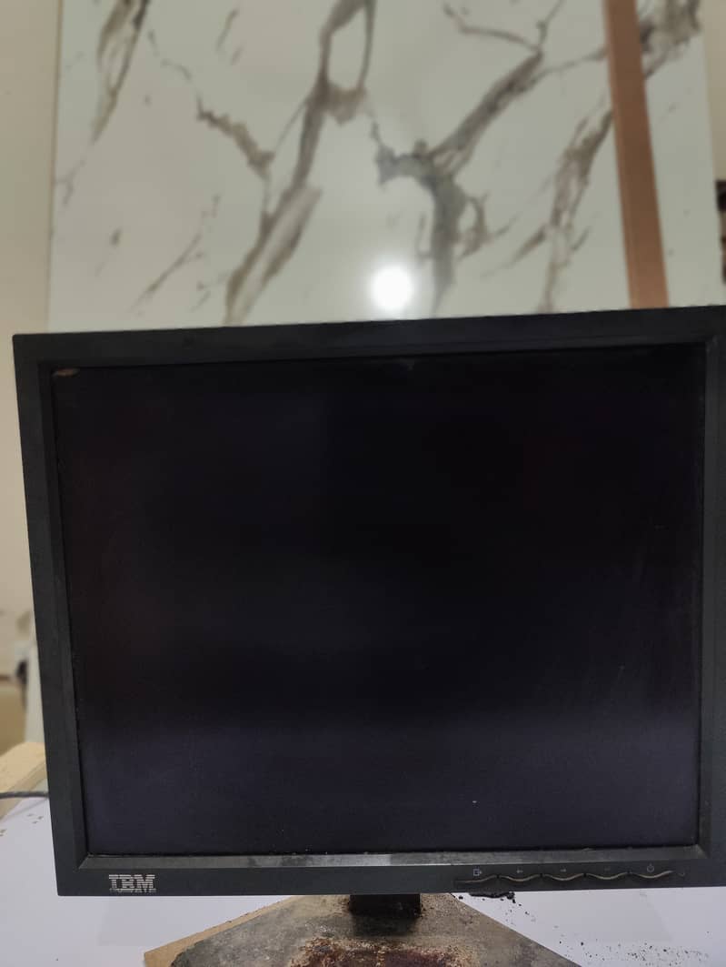 Original IBM LCD 18 Inch | Display monitor 1