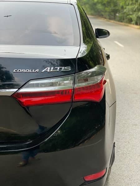 Toyota Corolla Altis 2019 14