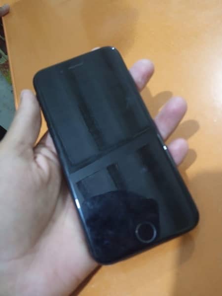 I phone sẽ 2020 factory unlock  just like brand new lush condition 4