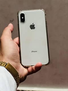 Apple iphone XS mint condition.