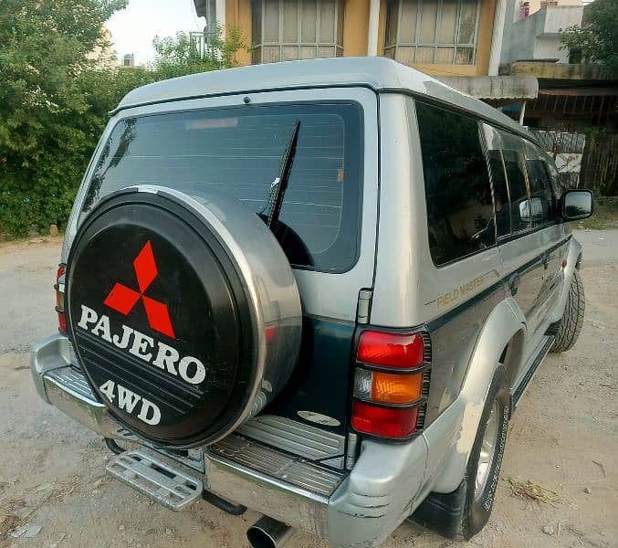 Mitsubishi Pajero 1997 5