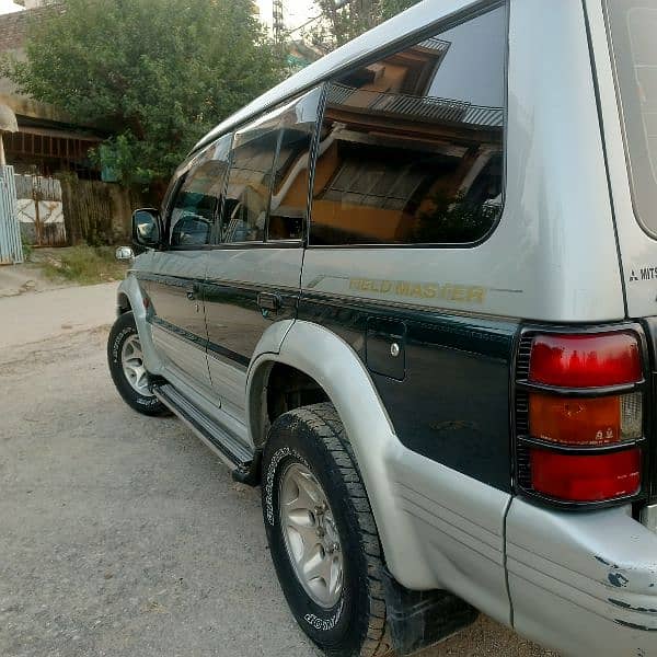 Mitsubishi Pajero 1997 19