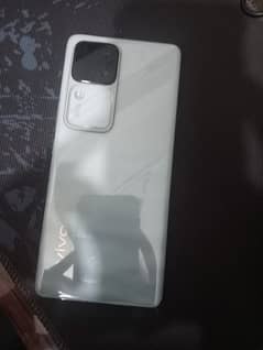 Vivo v30 5g 3 month ho gaye hain