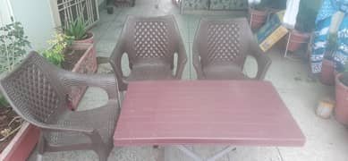 4 or 6 Chairs with 1 table set