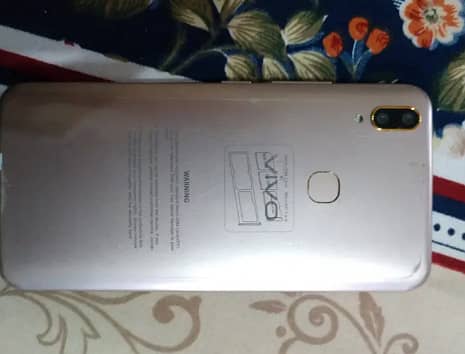 vivo y 85 conpelete box  4,64 0