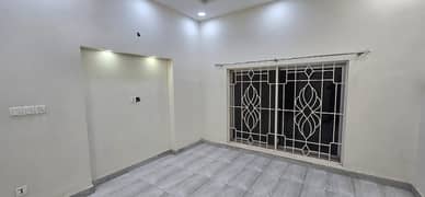 5 Marla Upper Portion Is Avaliable For Rent In Jinnah Block Bahria Town Lahore