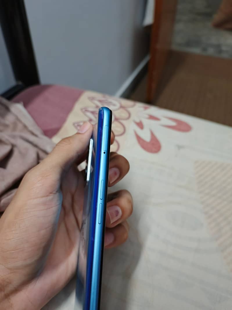 Realme 9i 5