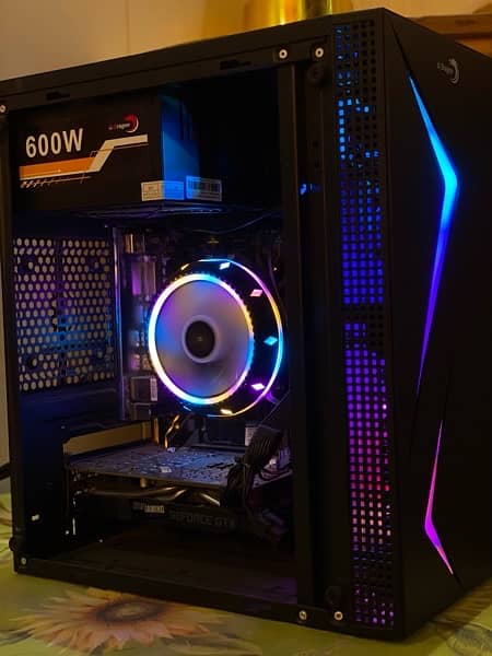 Gigabite Gaming Pc 2