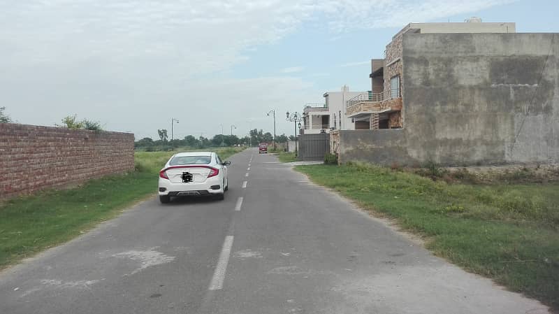 Super Hot Location 5 Marla Plot For Sale In Eden Gardens Lahore 15