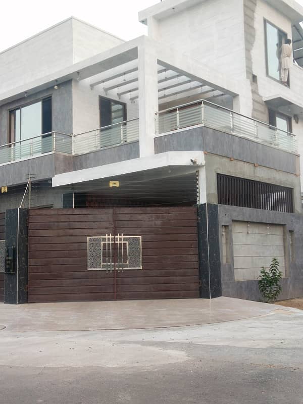 Super Hot Location 5 Marla Plot For Sale In Eden Gardens Lahore 26