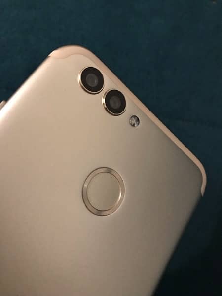 Huawei nova 2 brand new condition 3