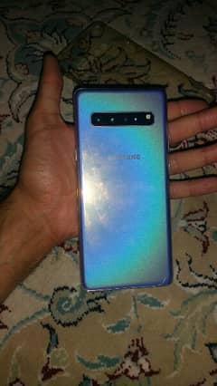 Samsung S10+ 5g screen broken