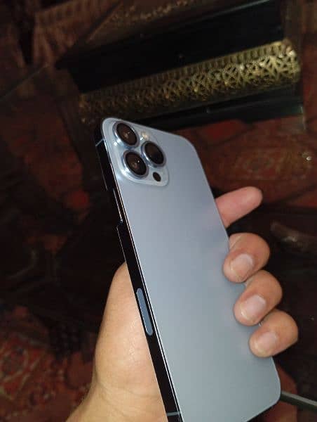 iPhone 13 pro max with sierra blue colour lush condition 8