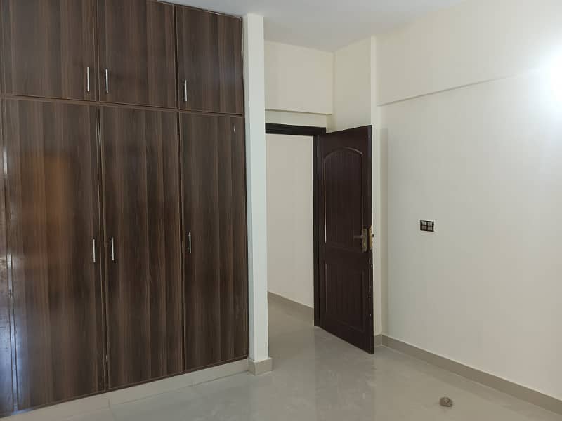 One Bedroom apprtment available for Rent Gulberg Green Islamabad 5