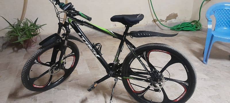 branded shemano cycle 6