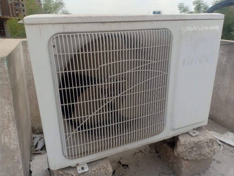 Gree Ac For Sale 1 ton 
 ( Read Description ) 1