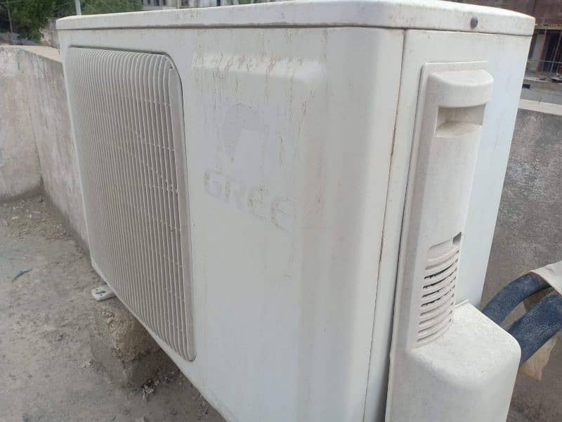 Gree Ac For Sale 1 ton 
 ( Read Description ) 3