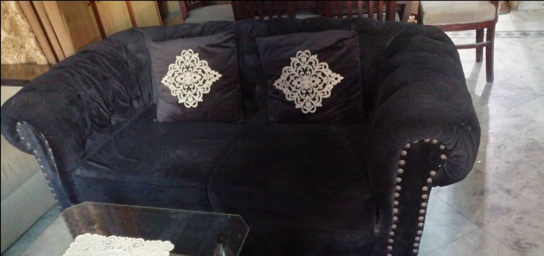 Black sofa set 1