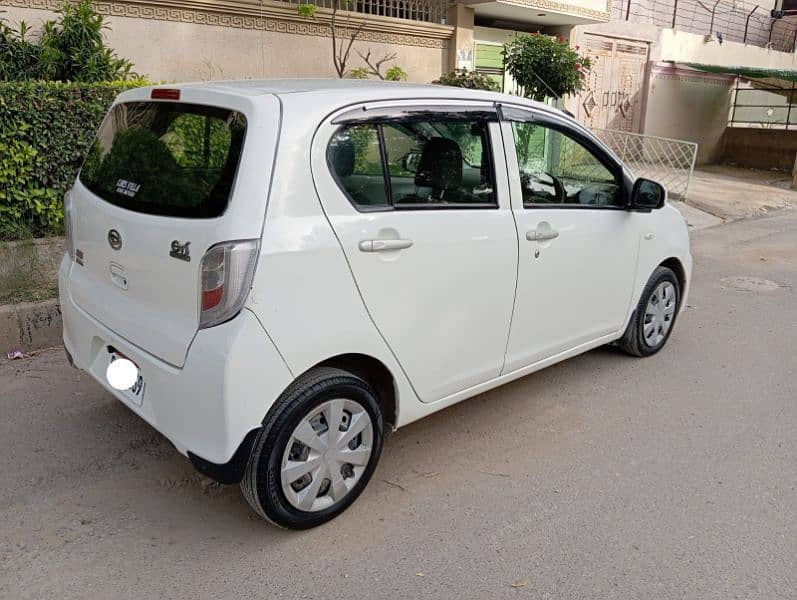 Daihatsu Mira 2014/17 4