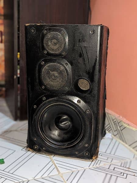 Sony original speaker good bass 1 piece 1