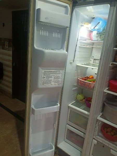 Double Door Fridge Sumsung Brand Direct Cool 3