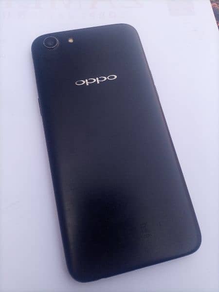 Oppo A83 3-32 with box n charger 8