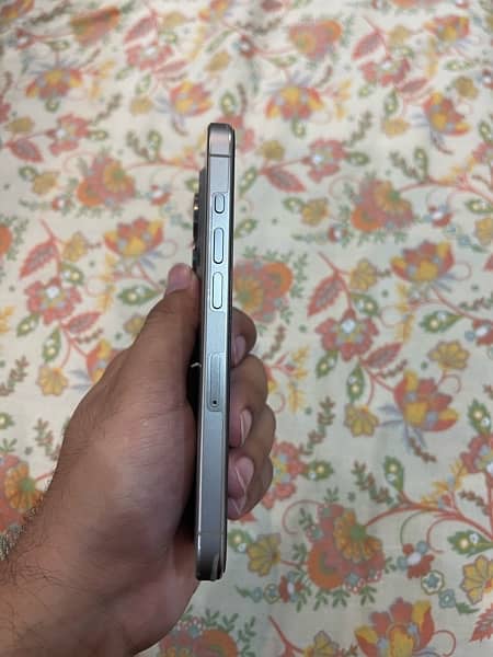 iPhone 15 Pro | D/A MODEL | 128 GB | Complete Box 5