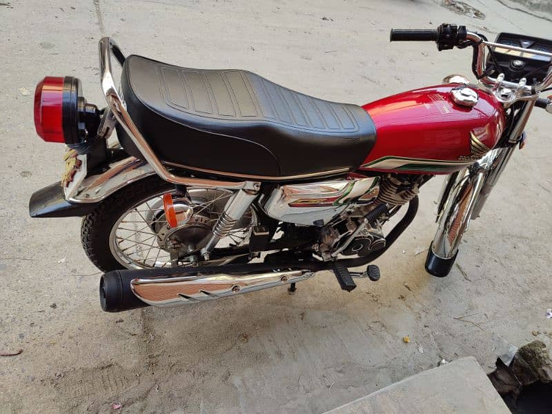 Honda CG 125 Special Edition Available for Sale 4