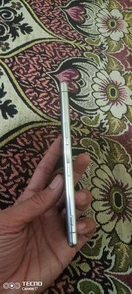 Sony Xperia 5 pTA official 10by10 lash condition 5