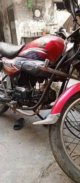 Honda 100 pridor 1