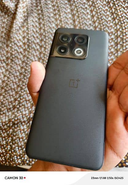 OnePlus 10 pro 8 128 non Pta lush condition 2