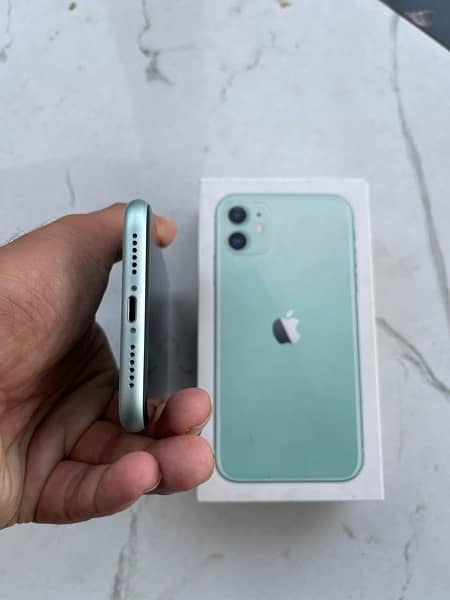 iPhone 11 dual Pta Approved water pack 85 battery 64gb 2