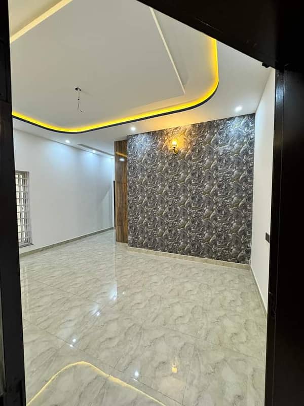 8 Marla house for sale in mumtaz City 1