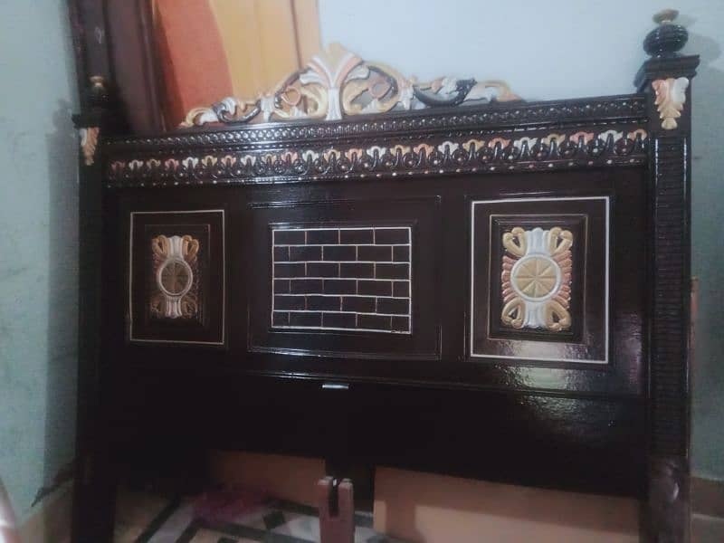 good condition bed with mattress with also Sid tabal 3