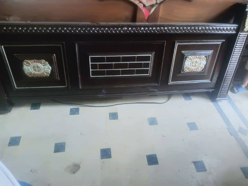 good condition bed with mattress with also Sid tabal 4