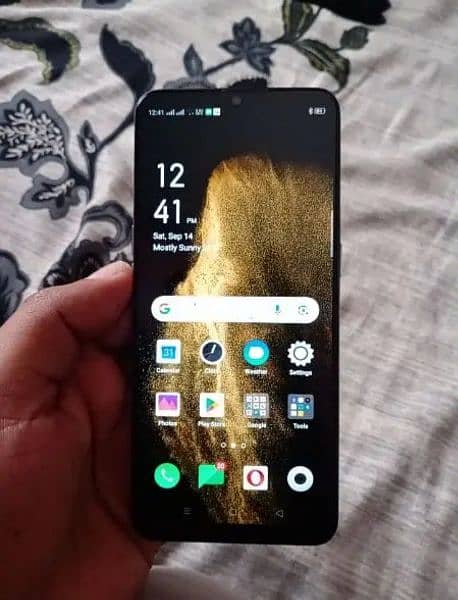 oppo f15 0