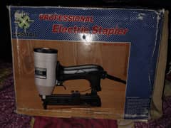 Electric Stapler (Model RE-0420-2)