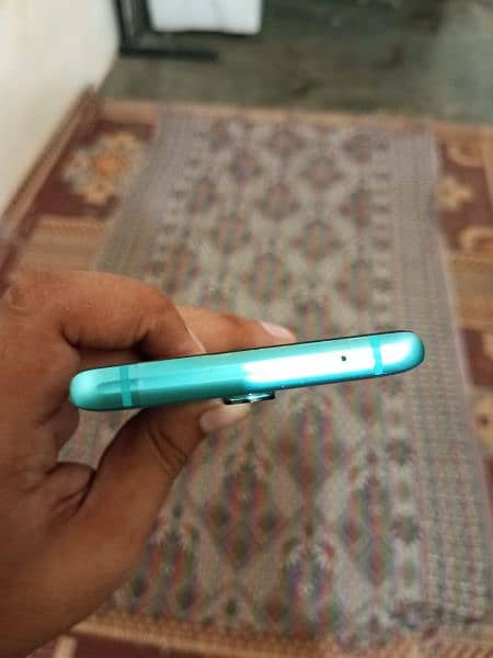 OnePlus 8 Pro 12/256 GB clean condition 2