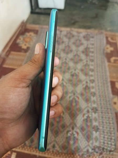 OnePlus 8 Pro 12/256 GB clean condition 3