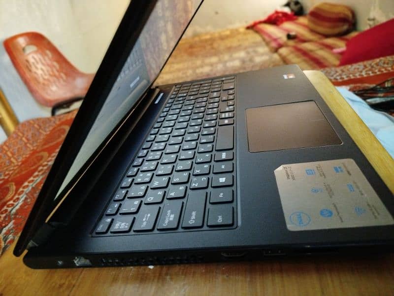 Dell laptop A6  10/10 8