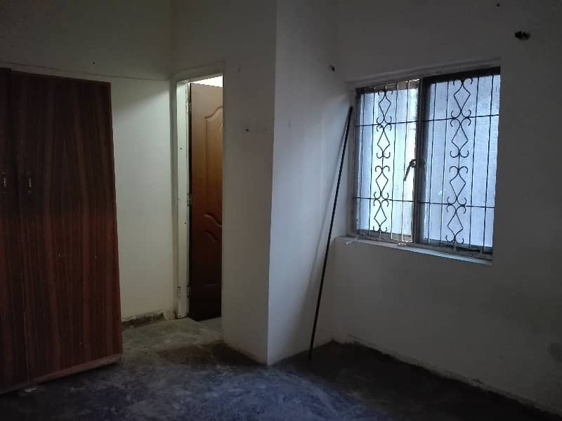 5 Marla Spacious House Available In Sabzazar Scheme For sale 4