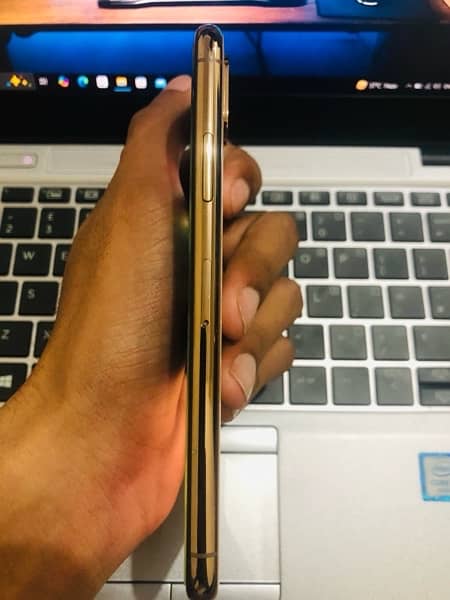 iphone xs 256 gb 3