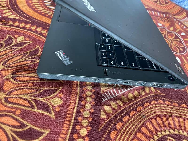 Lenovo T450 i5-5th, 8gb Ram, 256gb SSD, 14” HD+ Screen 1