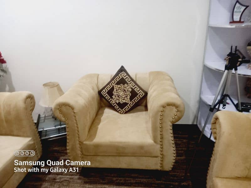 7 seater sofa set brand new condition 3