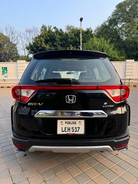 Honda BR-V I-VTEC S 5