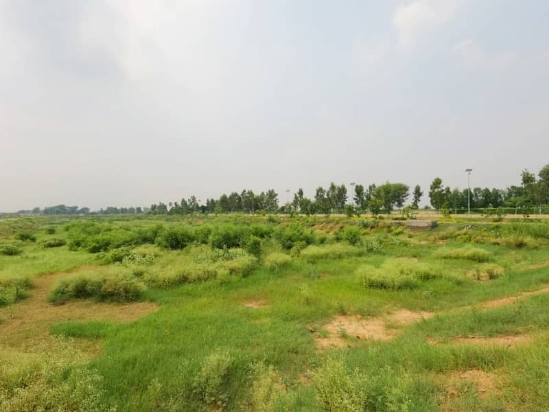 Stunning Prime Location 10 Marla Residential Plot In LDA City Phase 1 Available 5